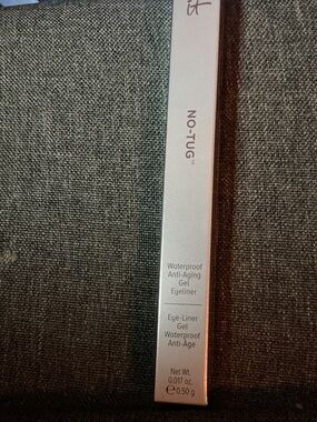 it cosmetics No-Tug Gel Eyeliner - Black Packaging